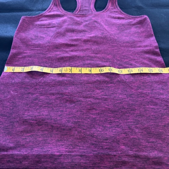 Lululemon Racerback Maroon/Black marled. Size 8 - Picture 4 of 5